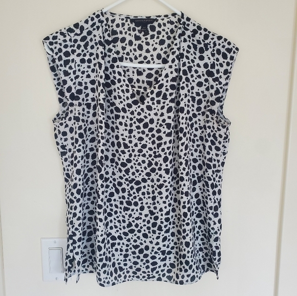 Banana Republic Factory Dalmatian Print Blouse - Picture 8 of 8